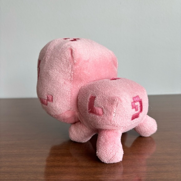 Minecraft Pig Plush Toy - Picture 3 of 4